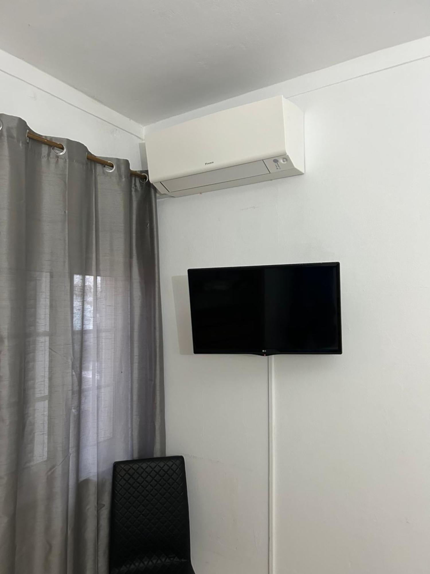 Sun Place Guest House Lagos Luaran gambar