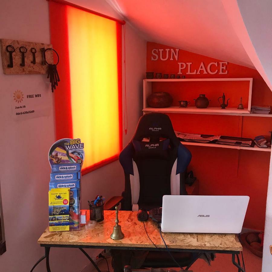 Sun Place Guest House Lagos Luaran gambar